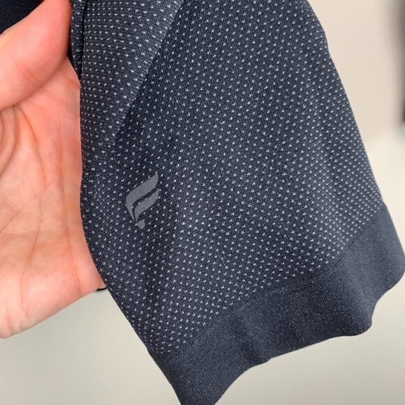 Fabletics Black Long Sleeve Compression Shirt Size Medium - Picture 4 of 6